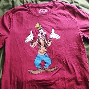 Disney Goofy Graphic T-Shirt - Maroon